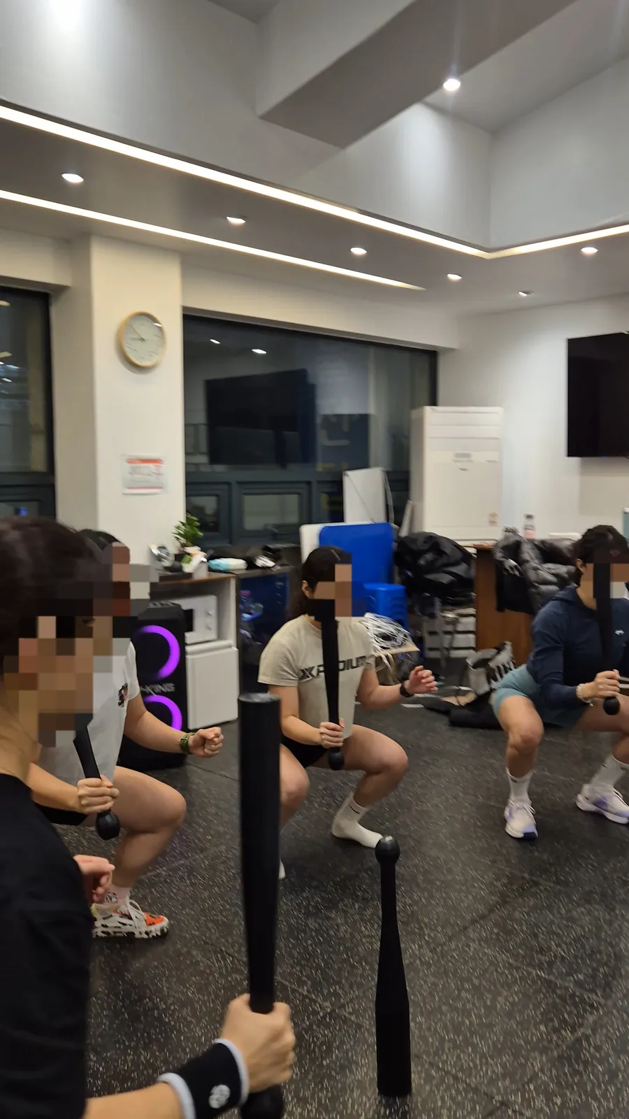 힘의터전 크루 그룹운동 클럽벨 수업